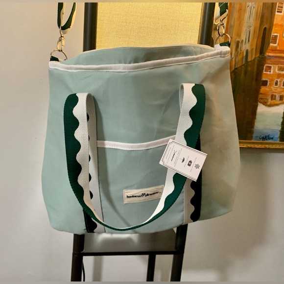 Business & Pleasure Rivie Green Cooler Tote - Picture 3 of 5